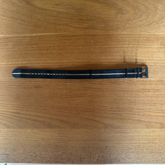 Black with Gold Stripe Nato Nylon Watch Band Military 19mm Diver Style - Picture 7 of 9